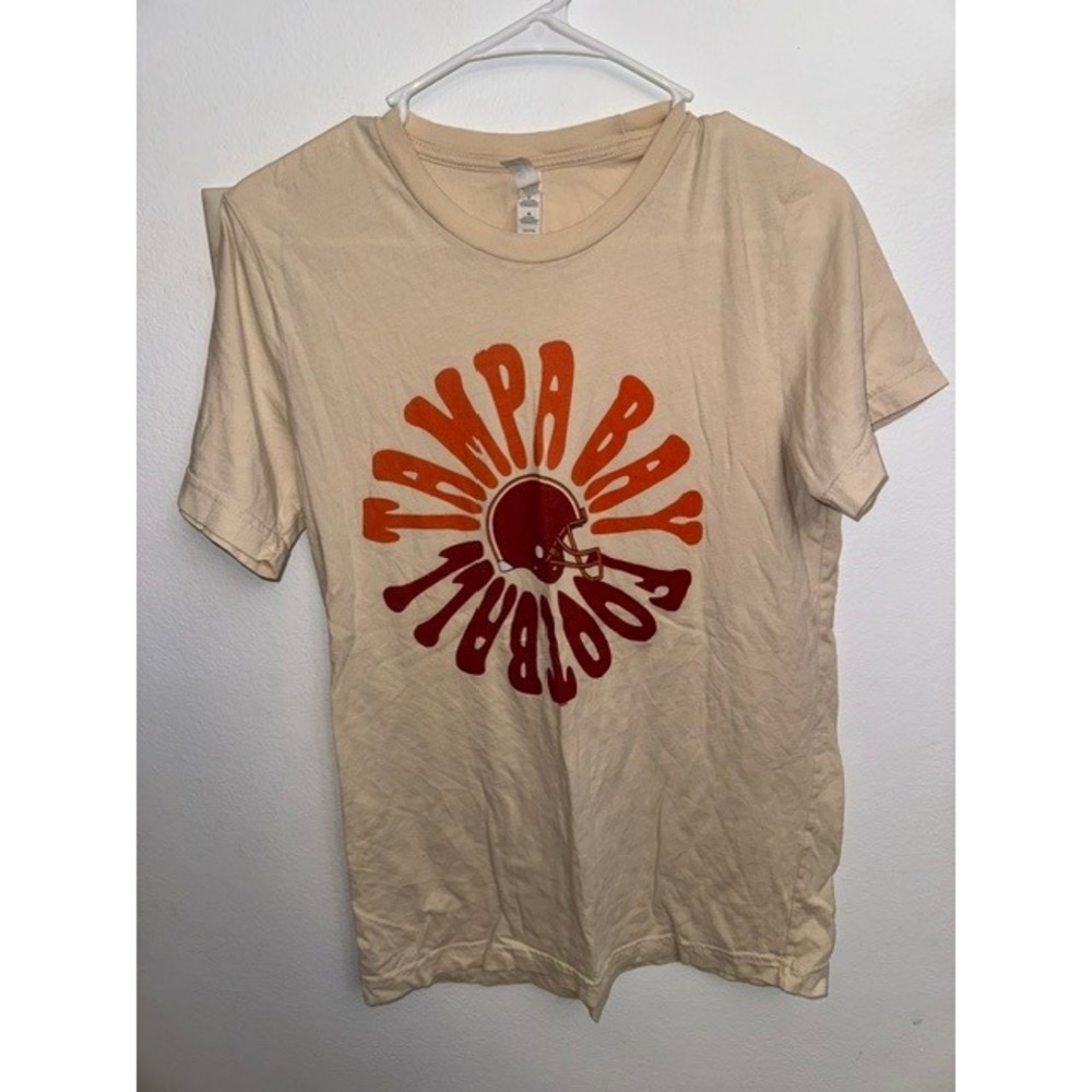 Tampa Bay Football Graphic Tee Cream Orange Retro Mens Medium (E)